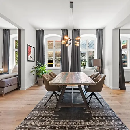The Strassburger, Stylish 3 Bedroom Apartment In Downtown Berlin